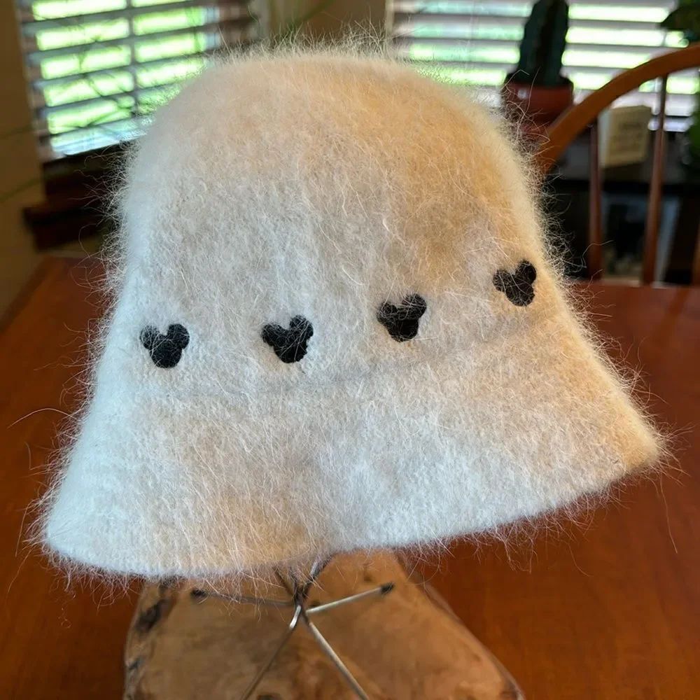NEW Walt Disney World White Rabbit Fur Blend Mickey Mouse Bucket Hat - Adult